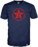 Knall roter Siebdruck auf navy T-Shirt . Das Star Designs von 14ender mit integriertem Markenlogo im Crack Ink Look ist eine gelungene Symbiose aus dezentem Auftritt und Hingucker